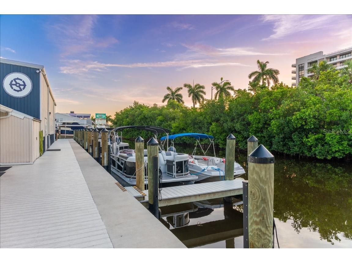 6451 Elmwood Avenue #H Sarasota FL 34231 A4673809 image73