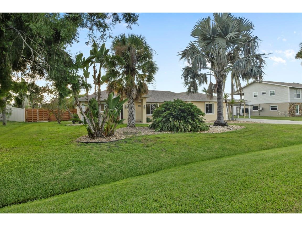 6454 Beechwood Avenue Sarasota FL 34231 A4663295 image64