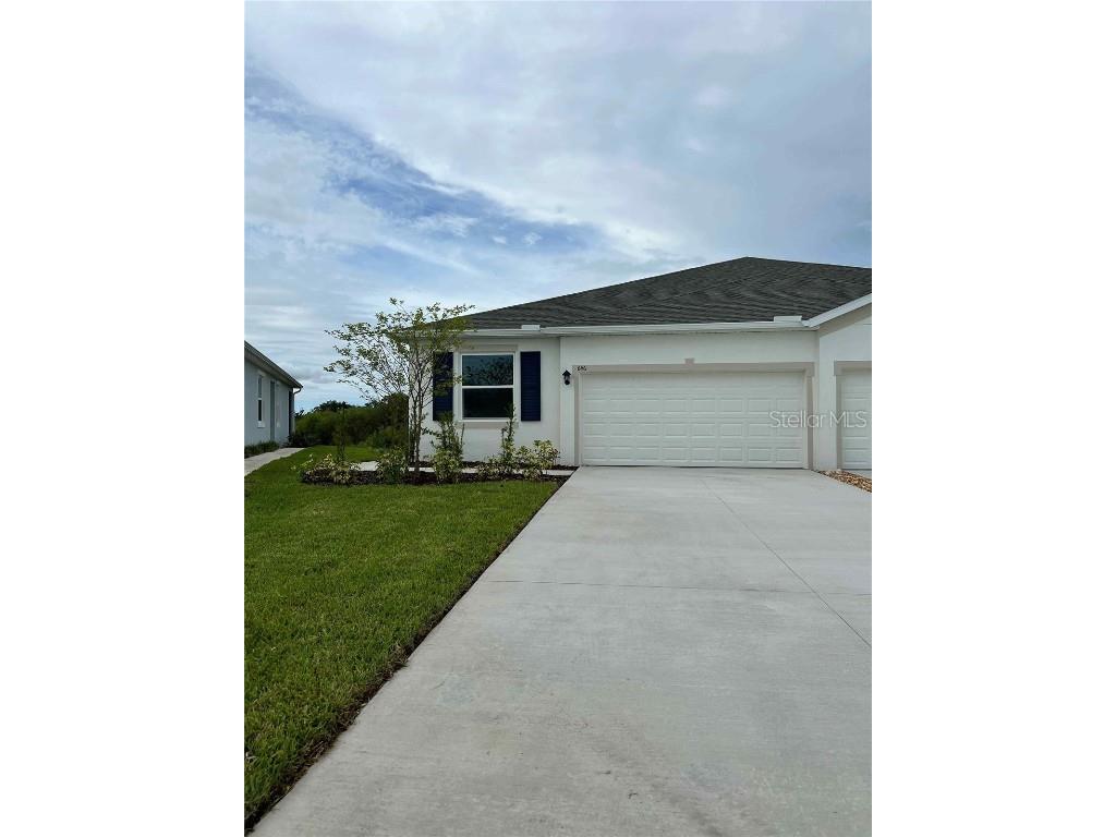 646 157th Court E Bradenton FL 34212 A4652751 image1