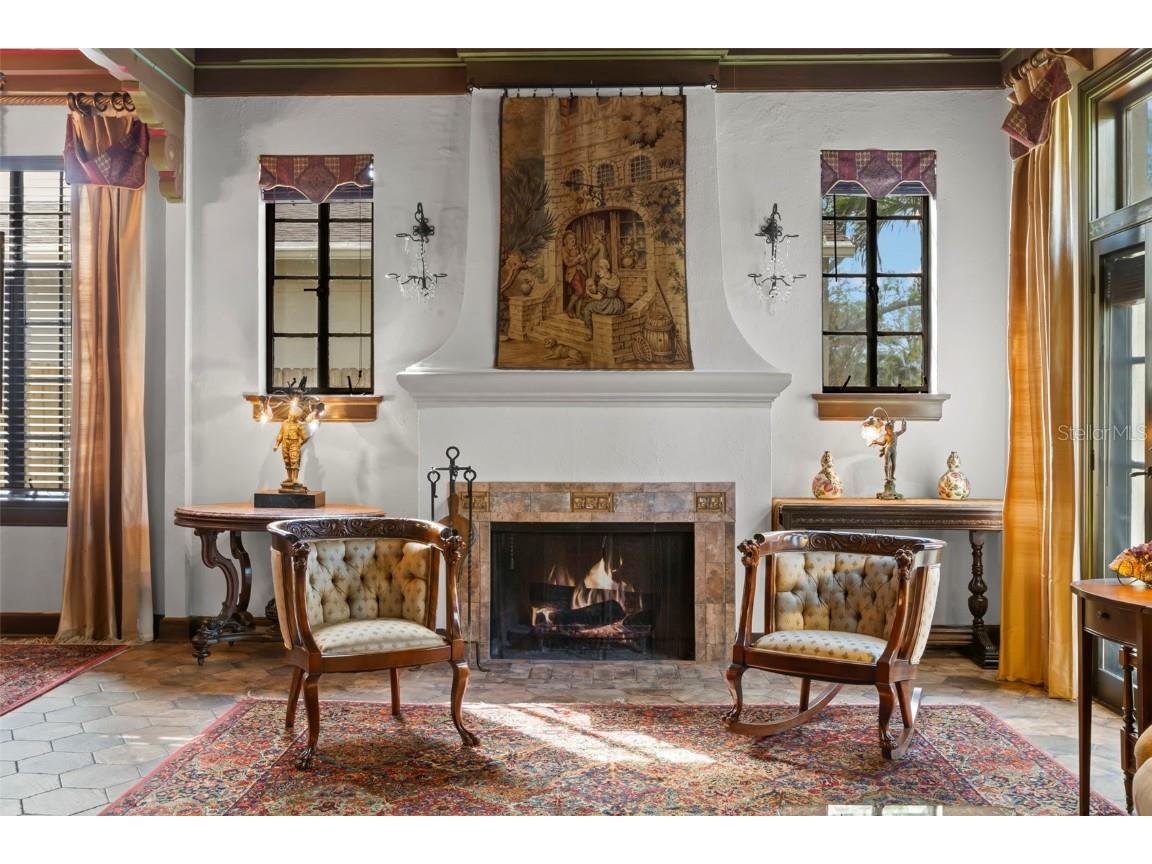 646 16th Avenue NE Saint Petersburg FL 33704 TB8368654 image10