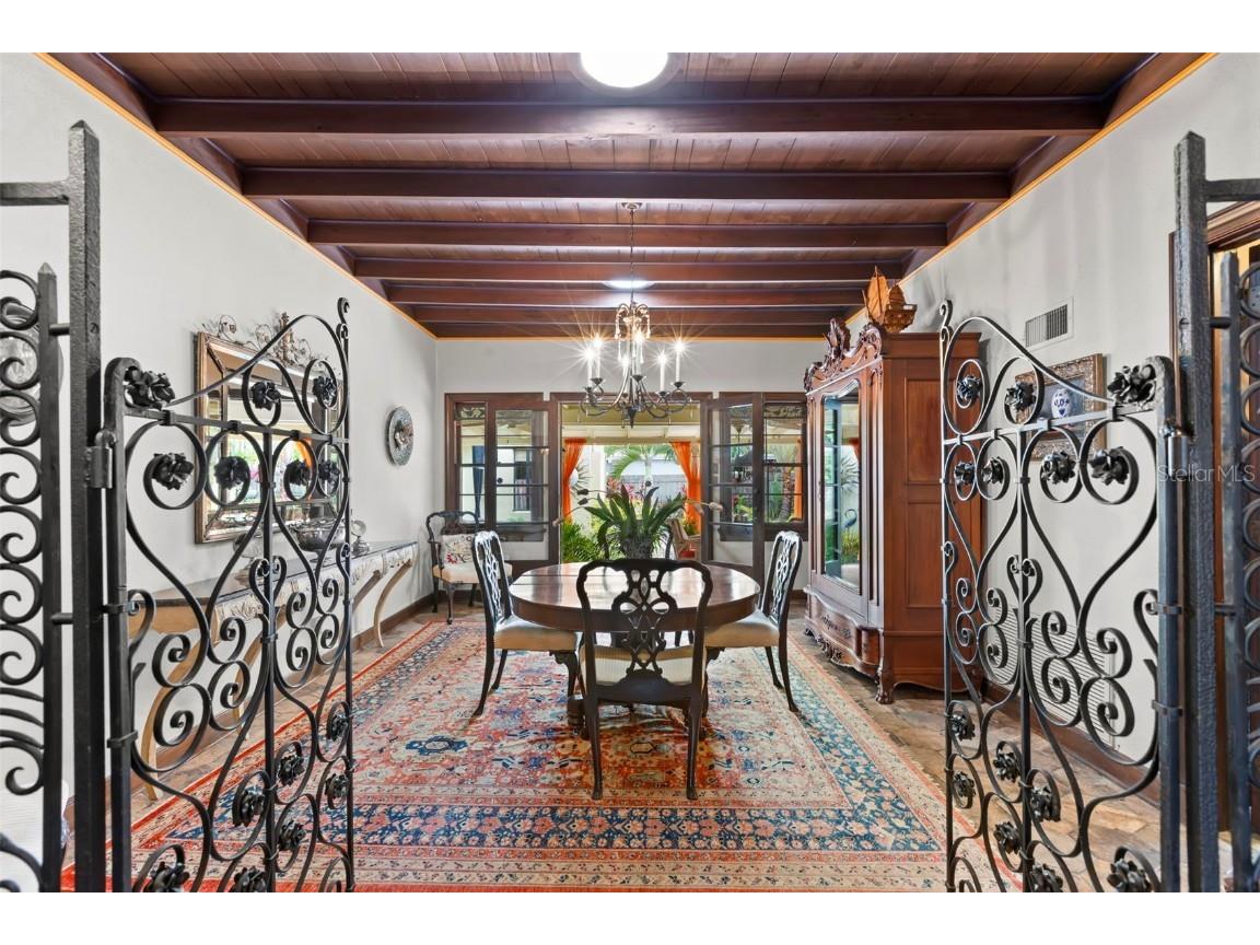 646 16th Avenue NE Saint Petersburg FL 33704 TB8368654 image16