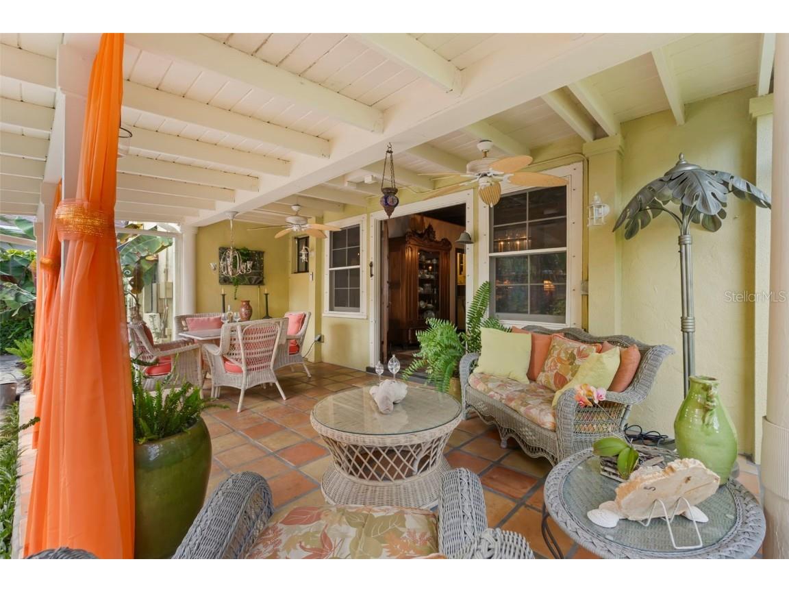 646 16th Avenue NE Saint Petersburg FL 33704 TB8368654 image28