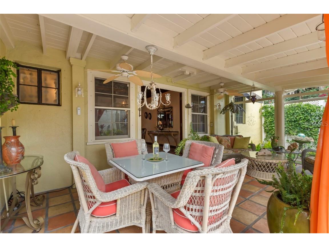 646 16th Avenue NE Saint Petersburg FL 33704 TB8368654 image29