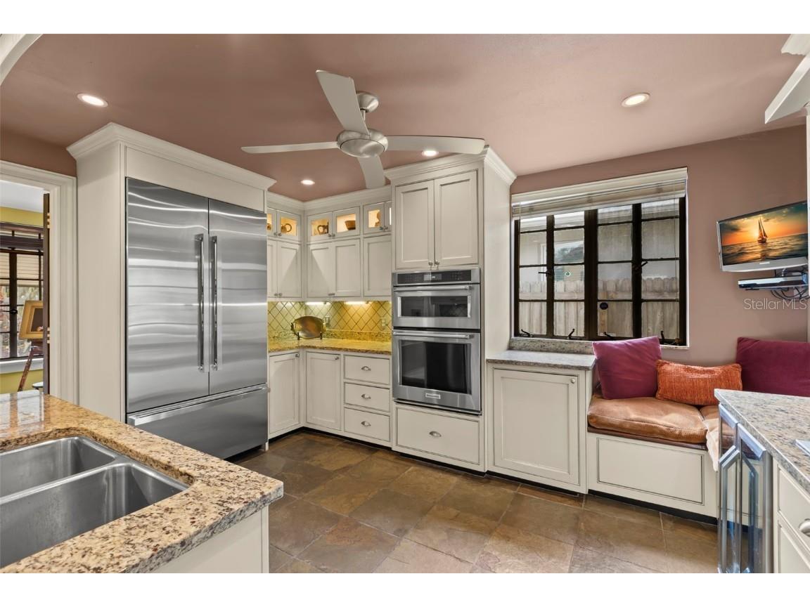 646 16th Avenue NE Saint Petersburg FL 33704 TB8368654 image31