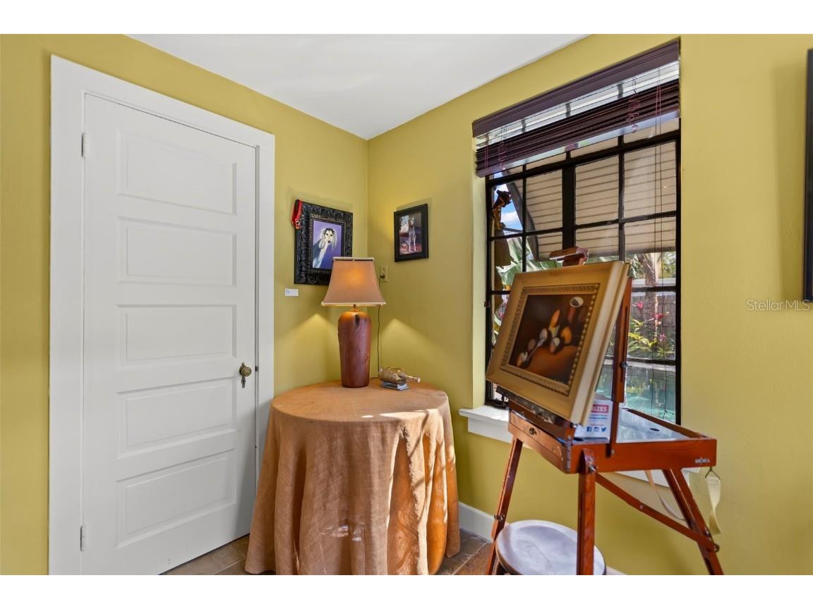 646 16th Avenue NE Saint Petersburg FL 33704 TB8368654 image41