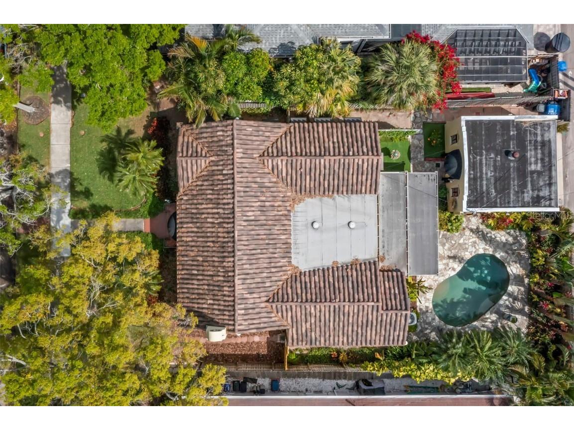 646 16th Avenue NE Saint Petersburg FL 33704 TB8368654 image42