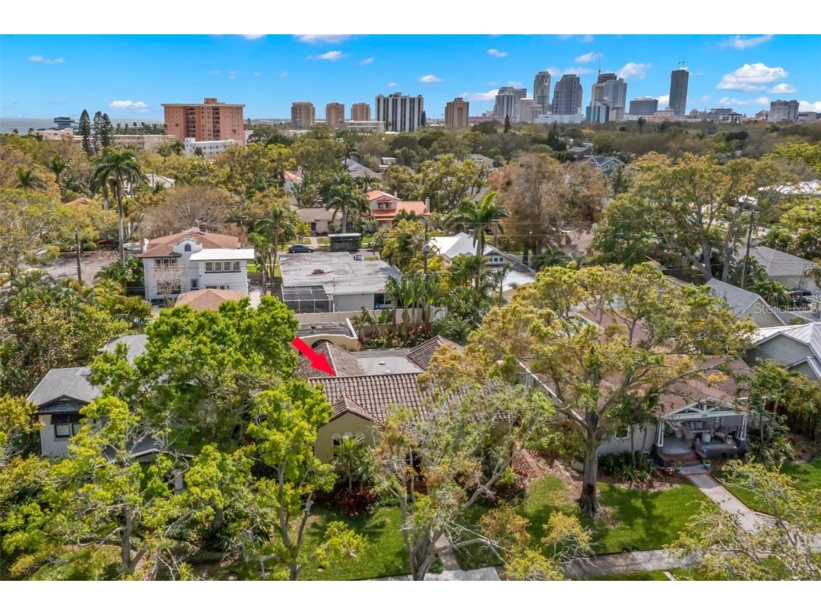 646 16th Avenue NE Saint Petersburg FL 33704 TB8368654 image47