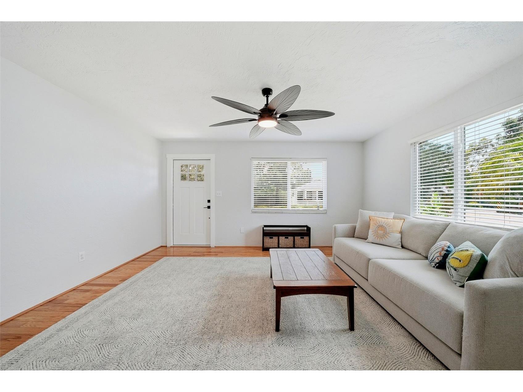 646 38th Avenue N Saint Petersburg FL 33704 TB8518088 image6