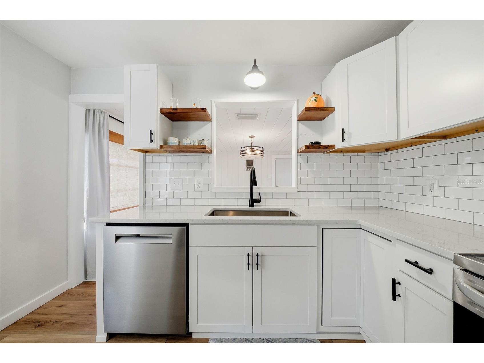 646 38th Avenue N Saint Petersburg FL 33704 TB8518088 image9