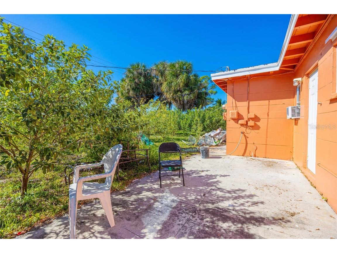 646 Bayberry Drive West Palm Beach FL 33403 TB8449056 image15