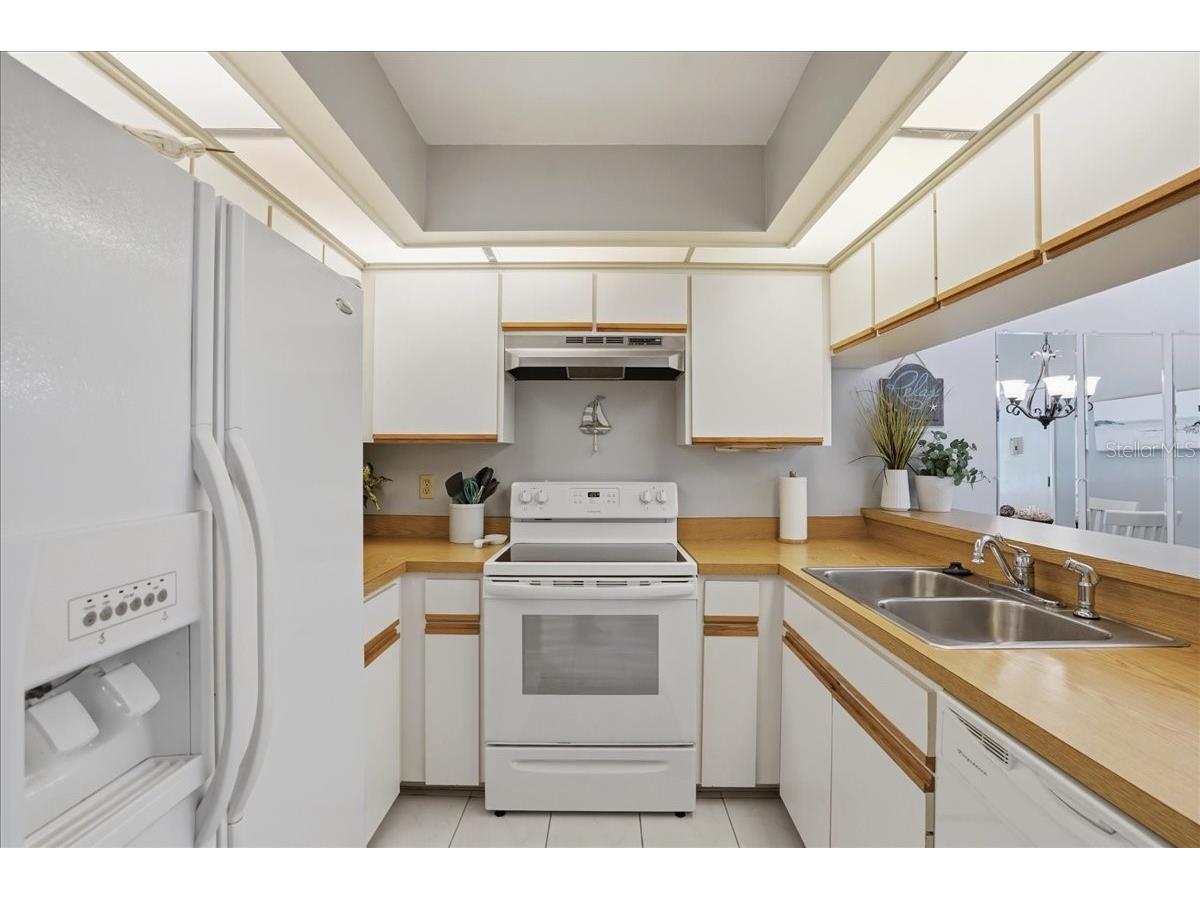 646 Bird Bay Drive E #205 Venice FL 34285 A4691393 image8