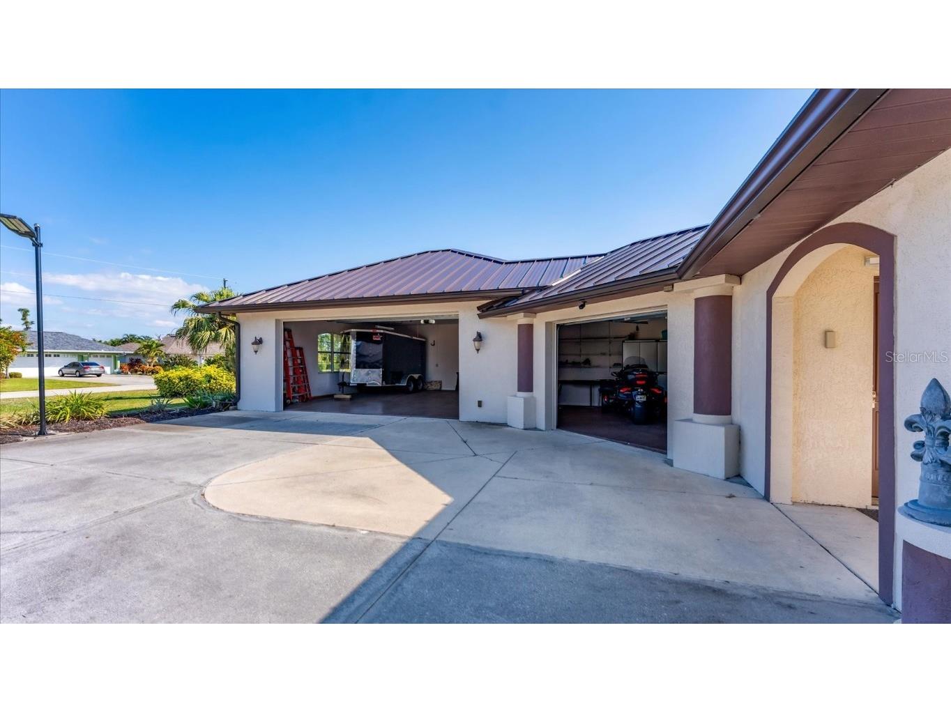 646 Boundary Boulevard Rotonda West FL 33947 D6144742 image7