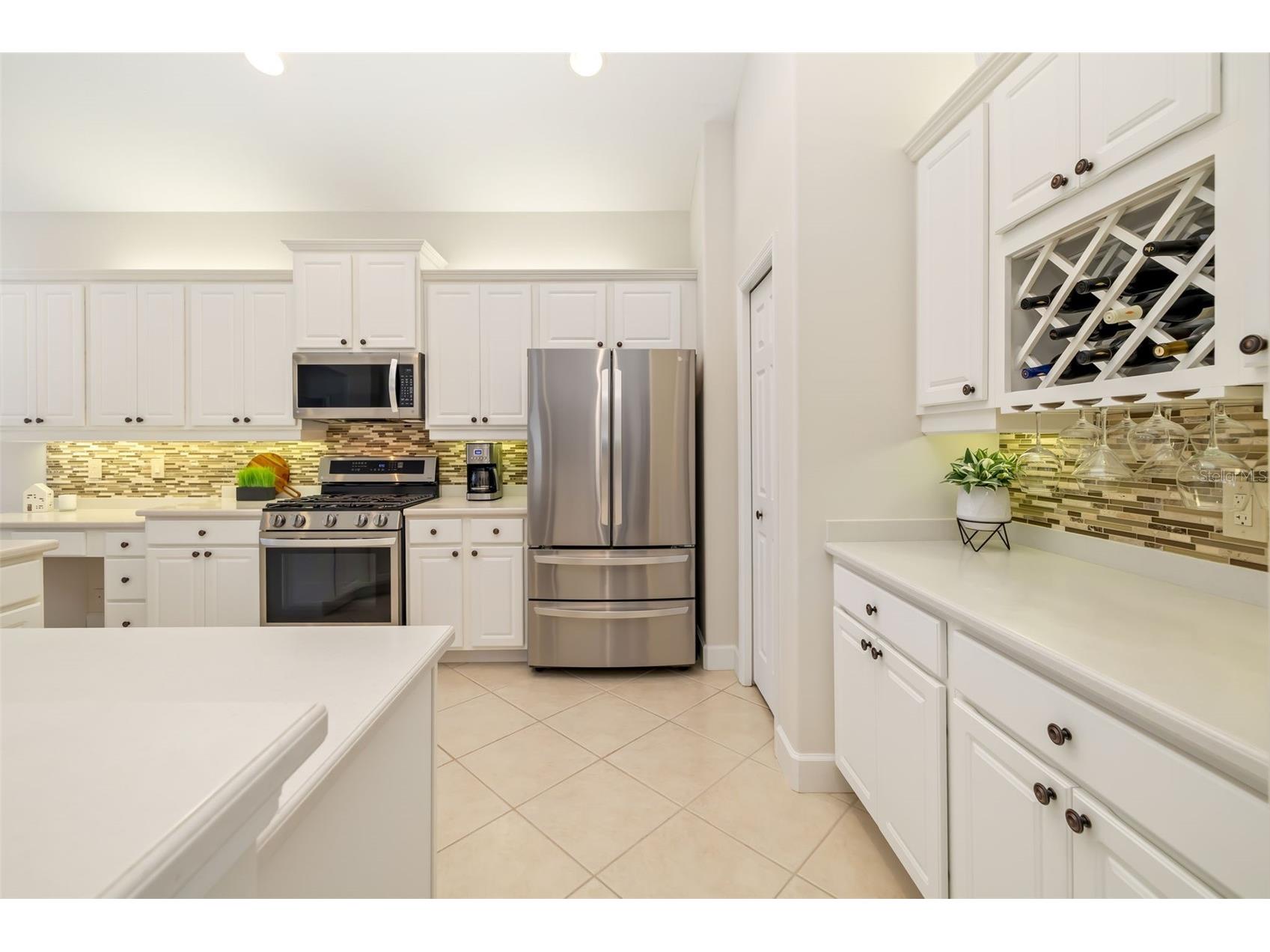 646 Foggy Morn Lane Bradenton FL 34212 - WATERLEFE POND A4682130 image23