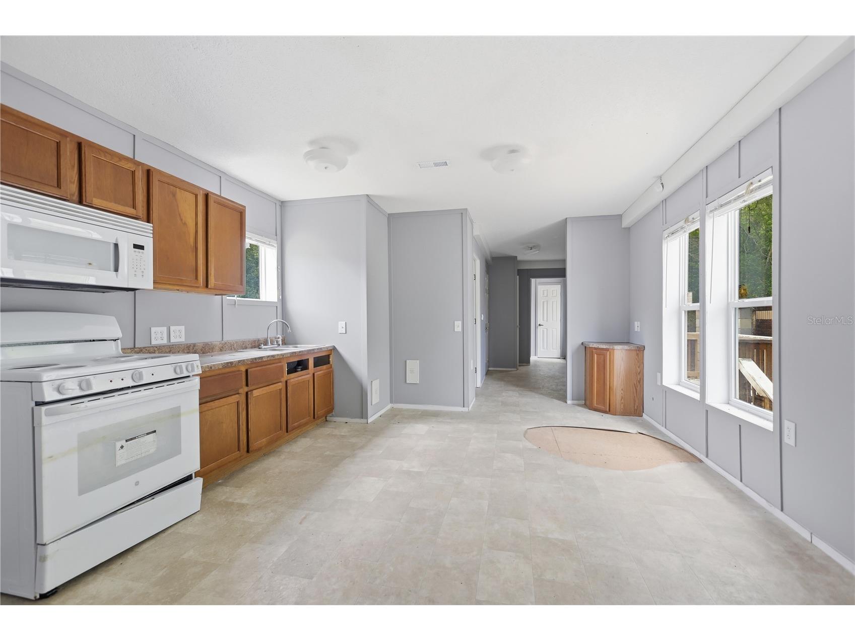 646 June Terrace Deland FL 32724 V4949054 image3