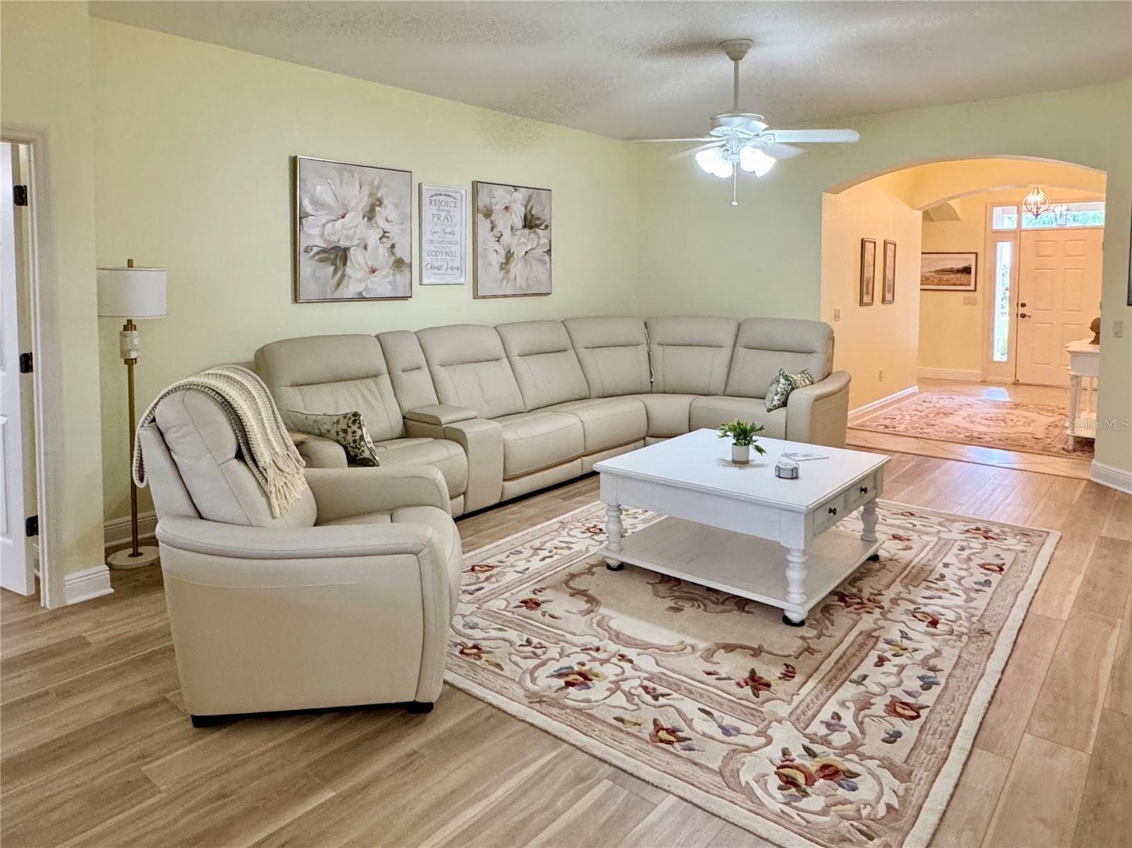 646 Murphys Estate Drive The Villages FL 32162 G5114440 image4