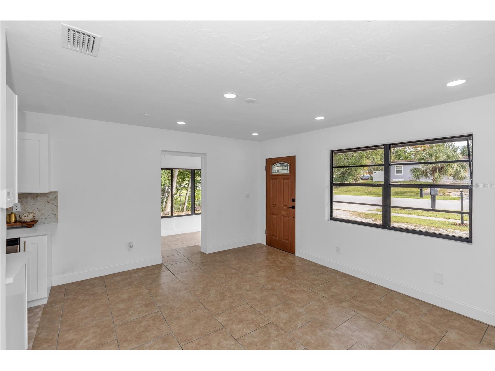 646 N Wellington Drive Deltona FL 32725 TB8481844 image9