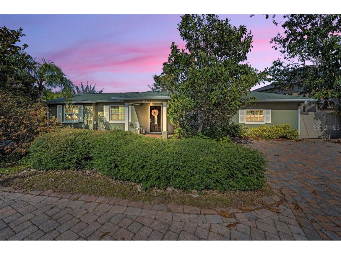 646 Riverside Drive Tarpon Springs FL 34689 W7872675 image1