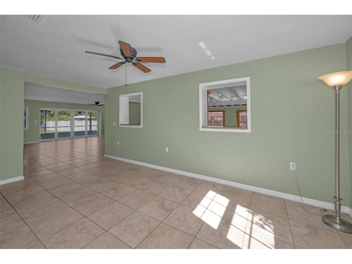 646 Riverside Drive Tarpon Springs FL 34689 W7872675 image10