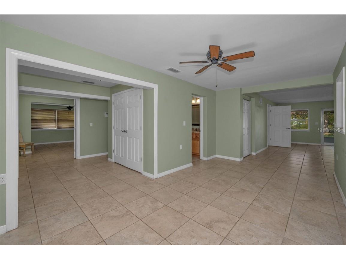 646 Riverside Drive Tarpon Springs FL 34689 W7872675 image11