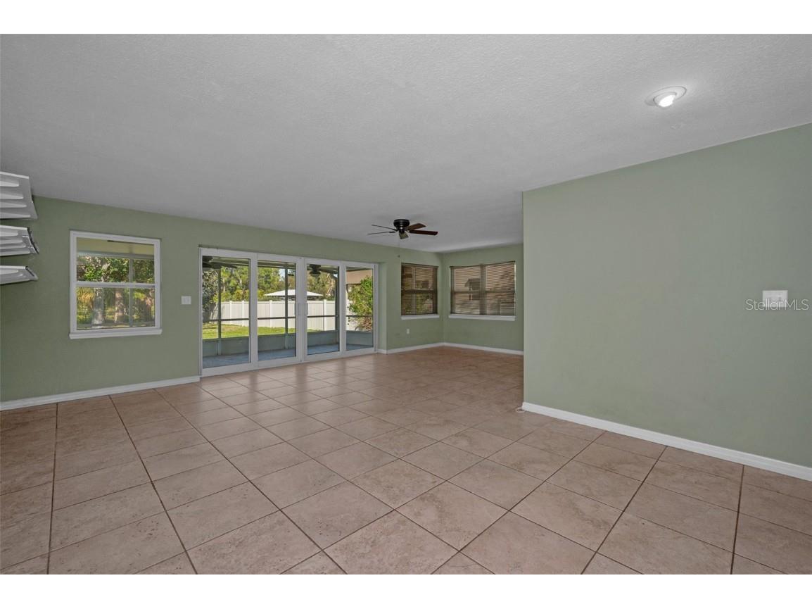 646 Riverside Drive Tarpon Springs FL 34689 W7872675 image15