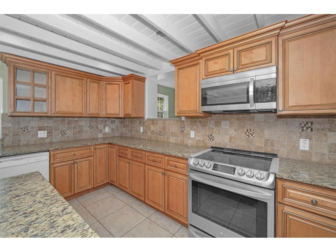 646 Riverside Drive Tarpon Springs FL 34689 W7872675 image21