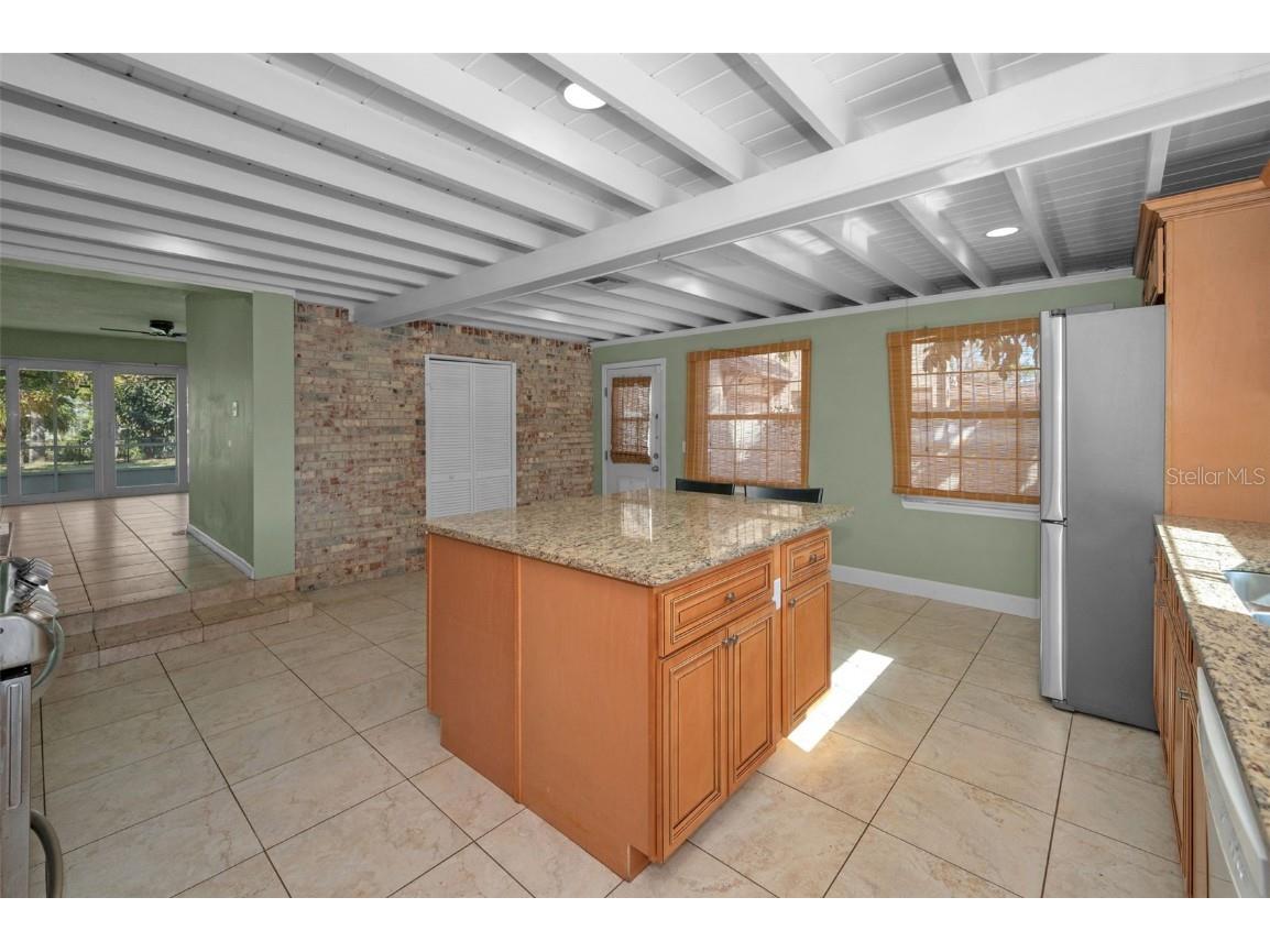 646 Riverside Drive Tarpon Springs FL 34689 W7872675 image23