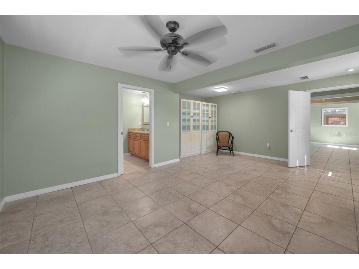 646 Riverside Drive Tarpon Springs FL 34689 W7872675 image32