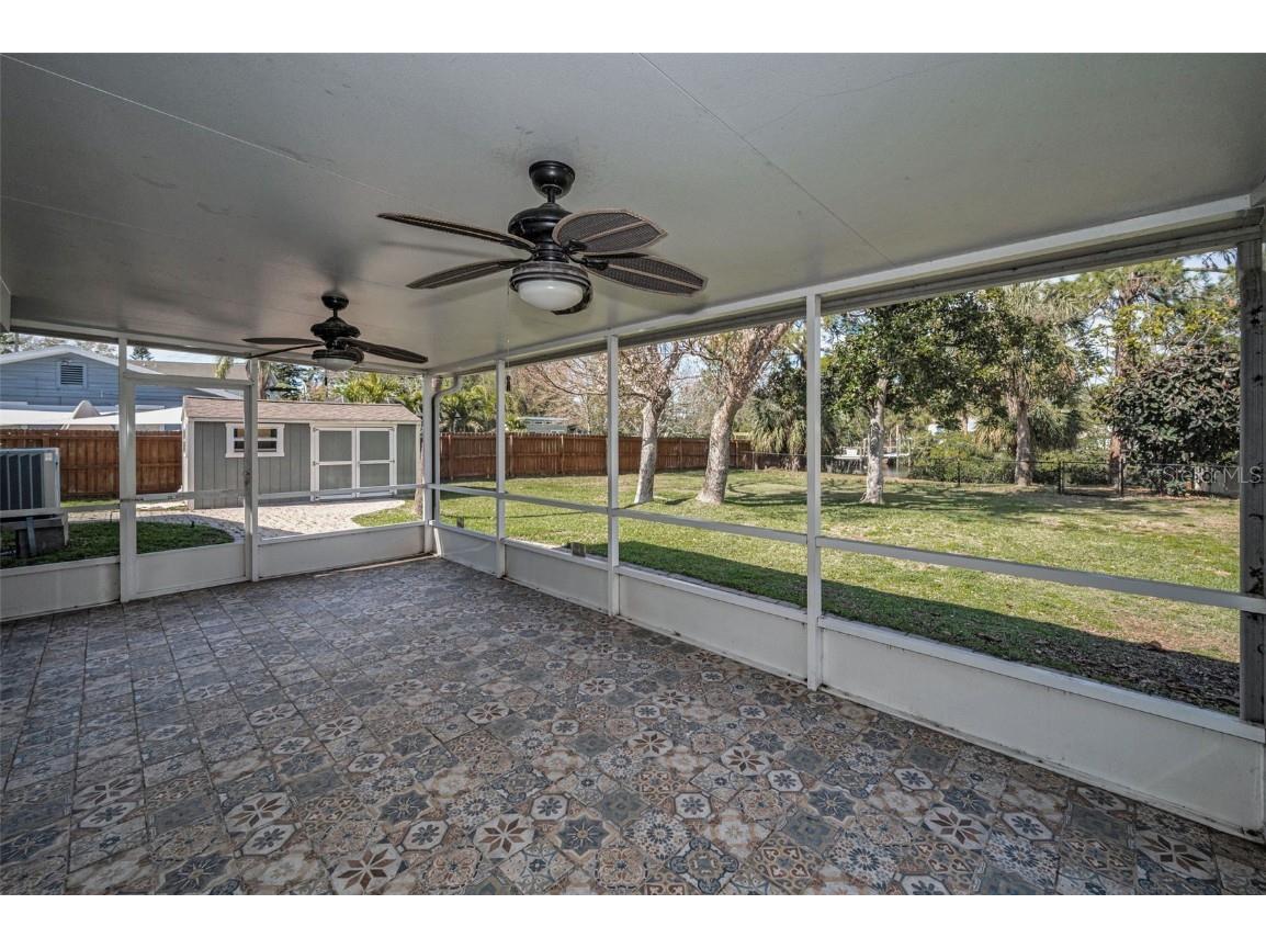 646 Riverside Drive Tarpon Springs FL 34689 W7872675 image43