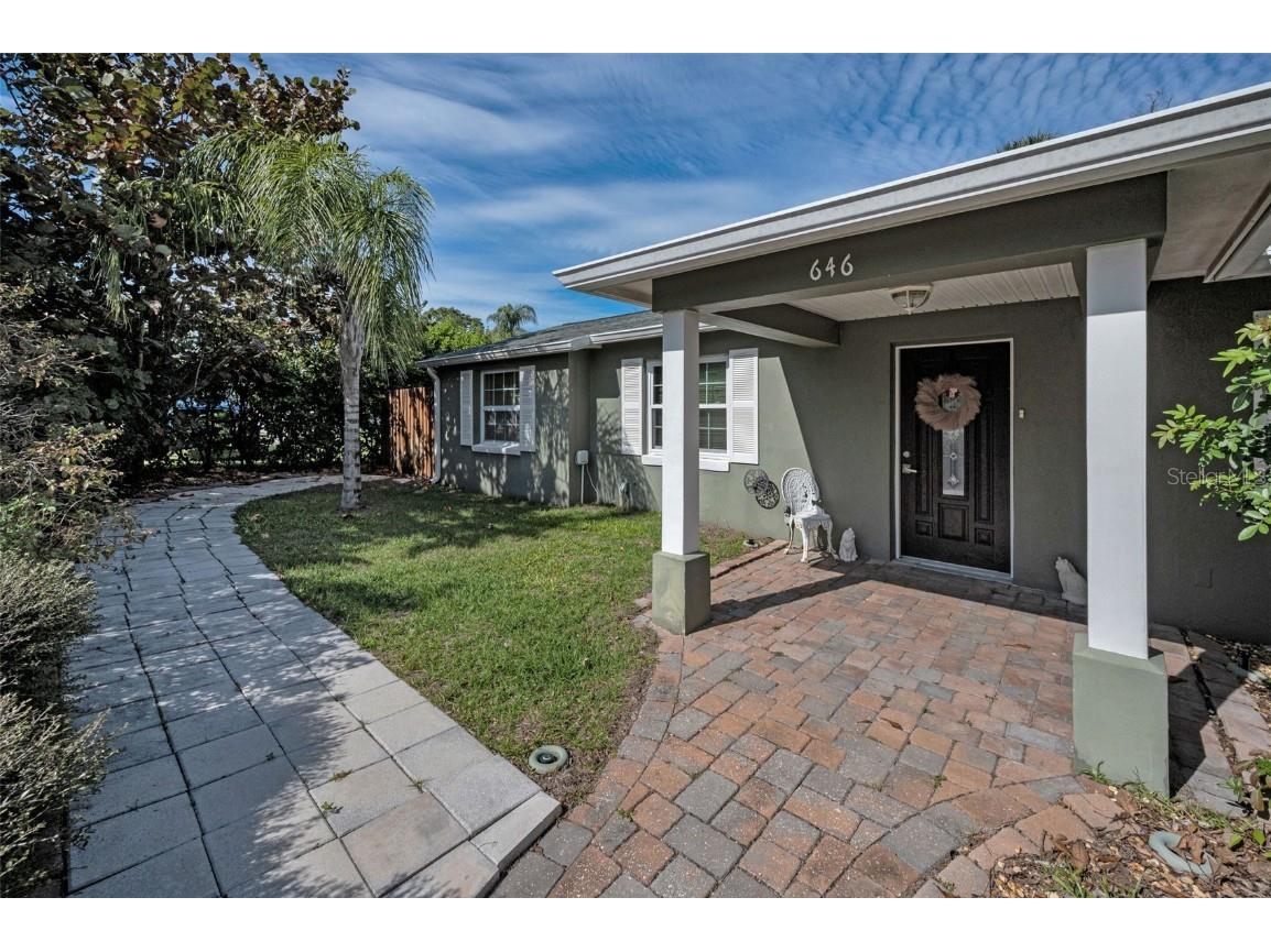 646 Riverside Drive Tarpon Springs FL 34689 W7872675 image5