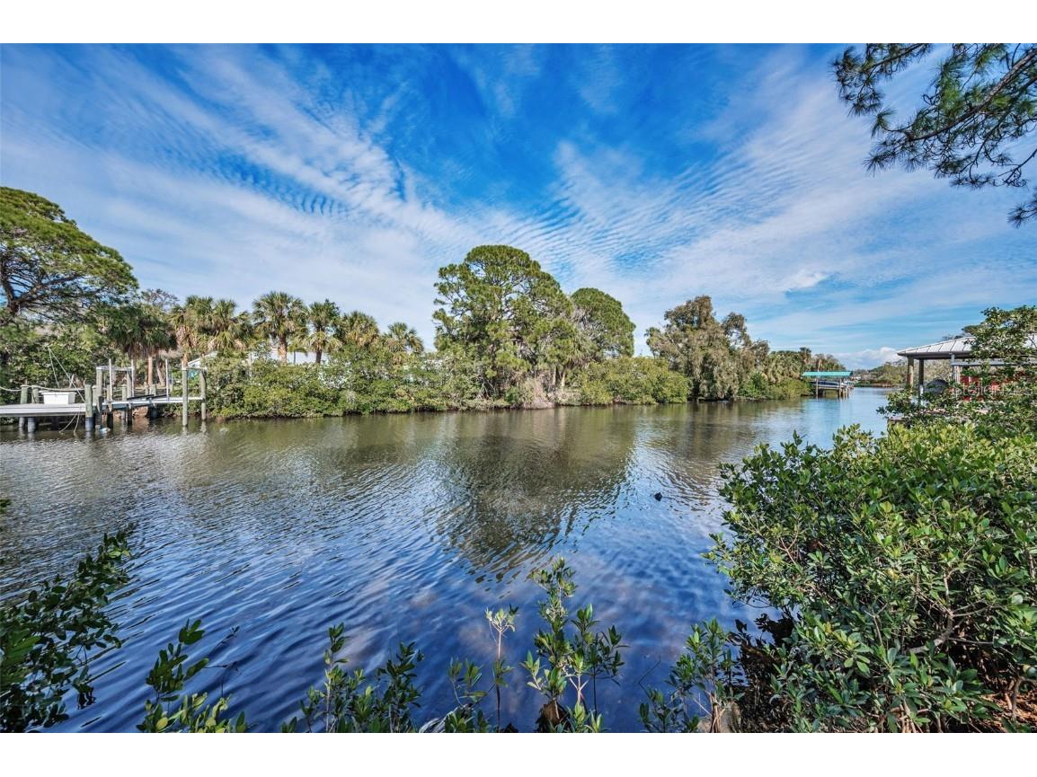 646 Riverside Drive Tarpon Springs FL 34689 W7872675 image65
