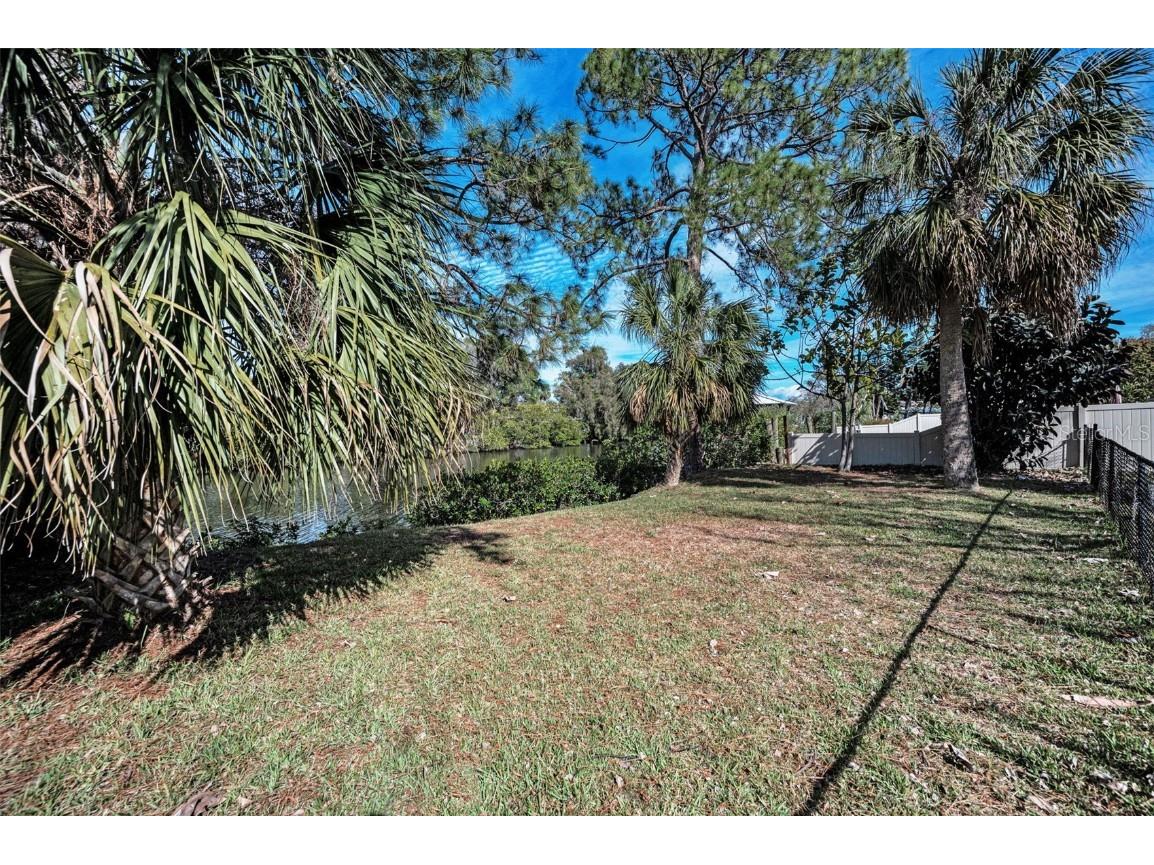 646 Riverside Drive Tarpon Springs FL 34689 W7872675 image75