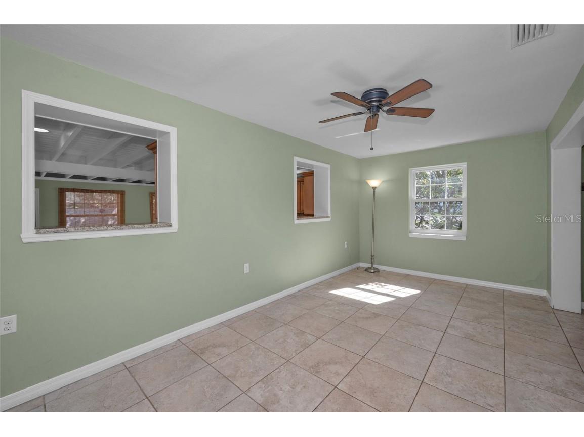 646 Riverside Drive Tarpon Springs FL 34689 W7872675 image9