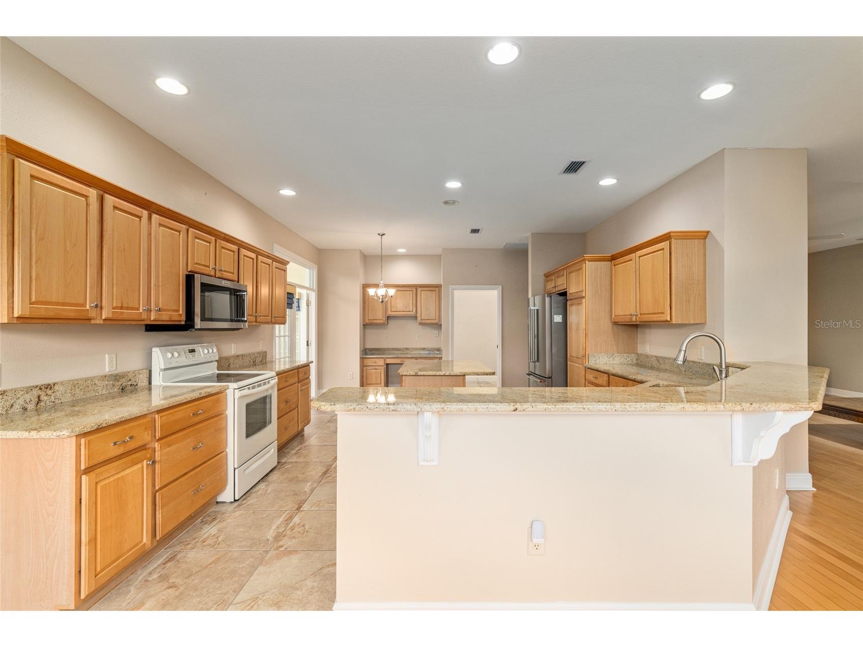 646 Stratford Lane The Villages FL 32162 OM719997 image15