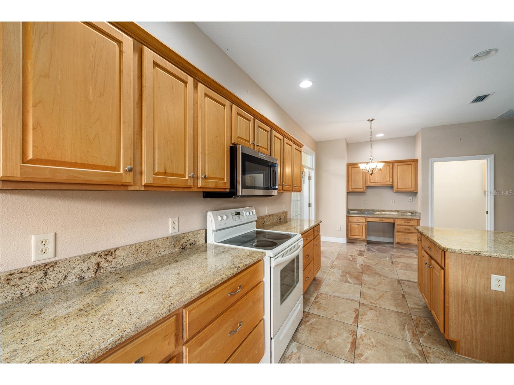 646 Stratford Lane The Villages FL 32162 OM719997 image17