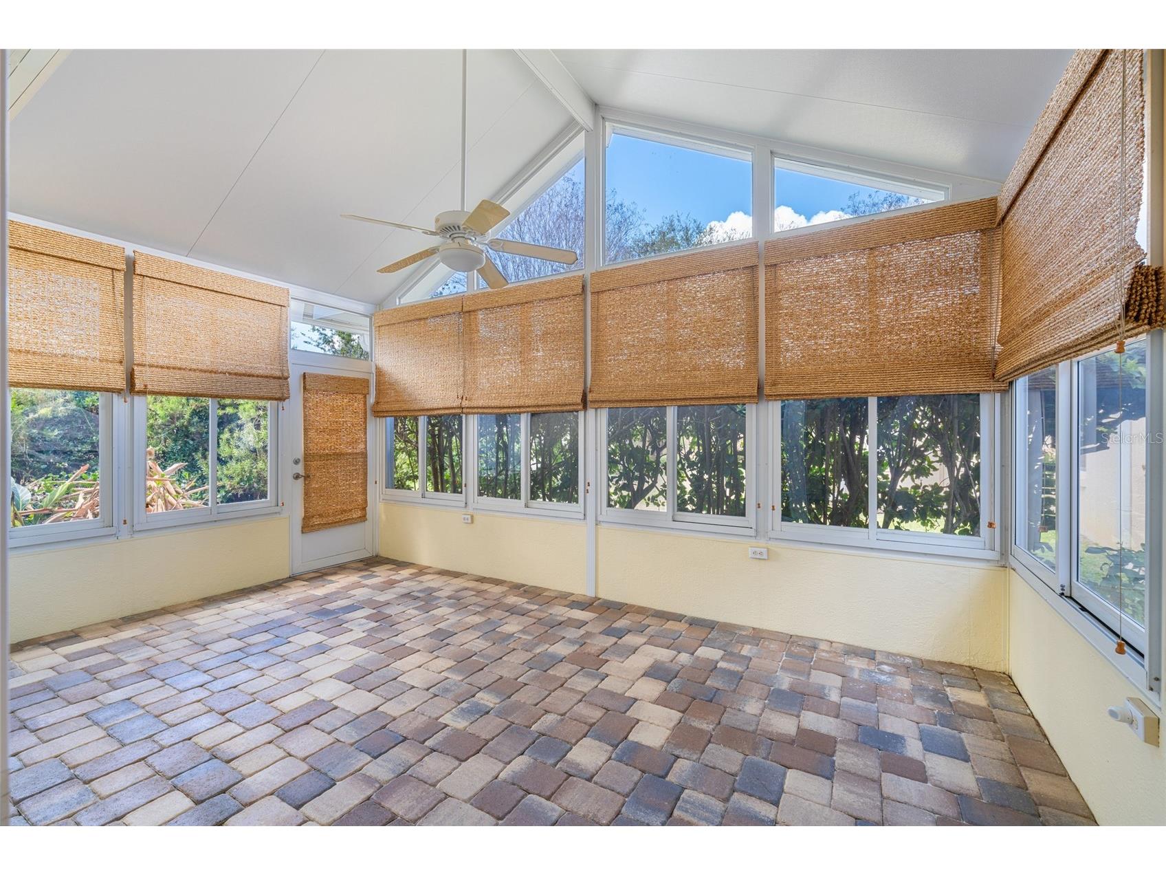 646 Stratford Lane The Villages FL 32162 OM719997 image36