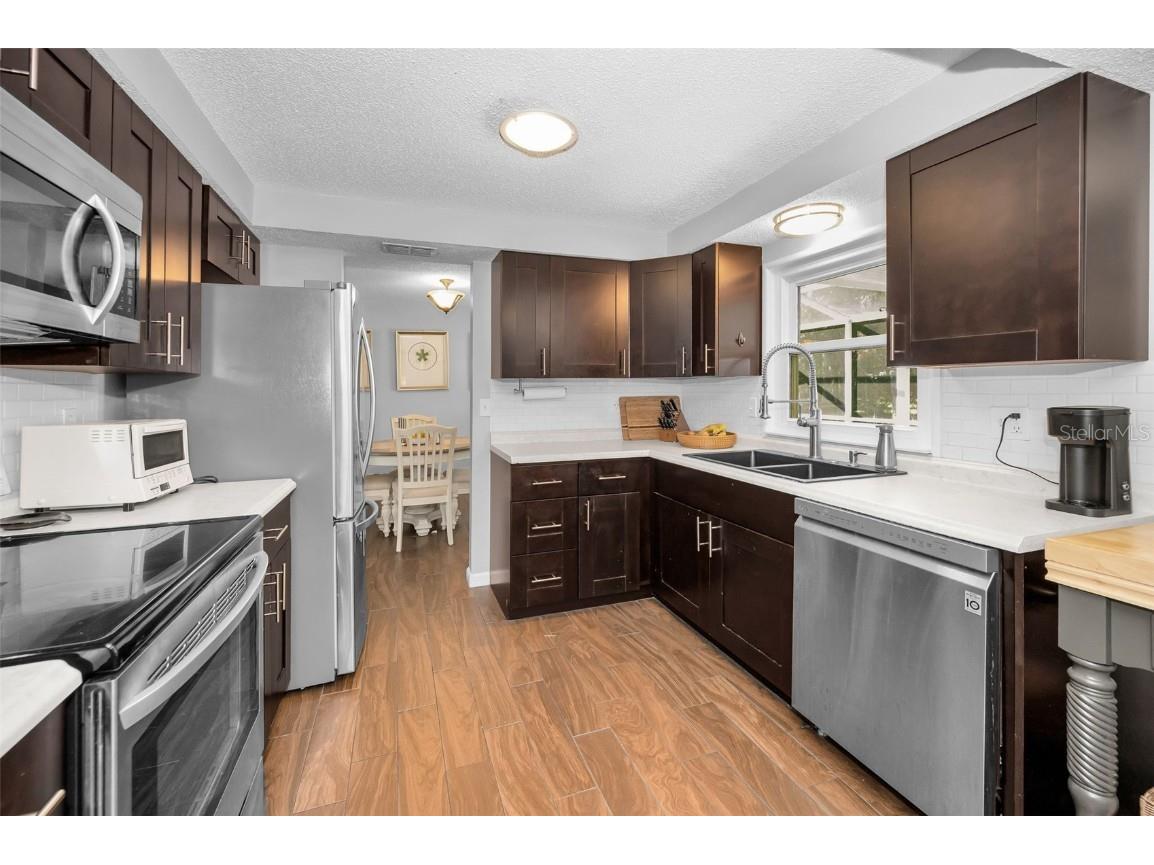 646 Timber Bay Circle W Oldsmar FL 34677 W7879421 image12