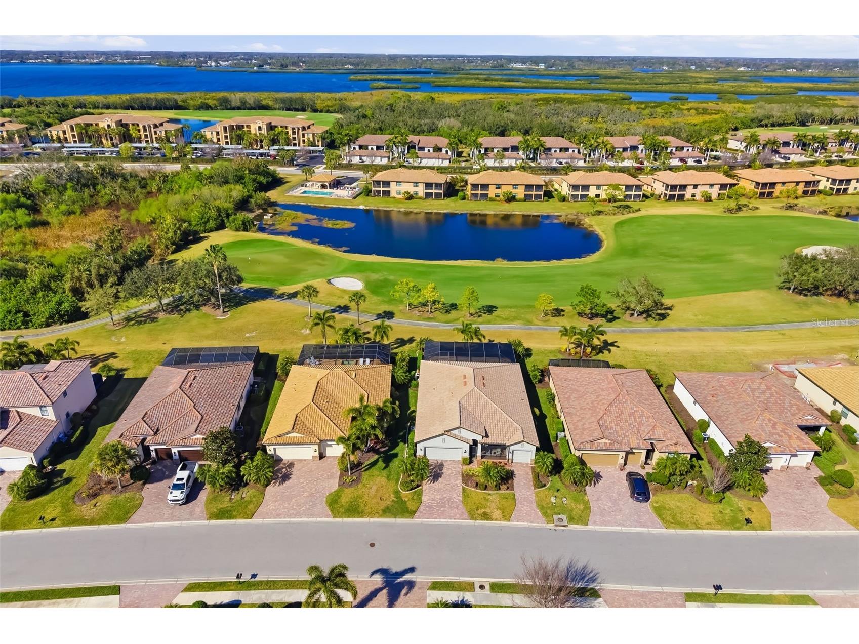 6462 Willowshire Way Bradenton FL 34212 - GOLF COURSE POND A4683054 image48