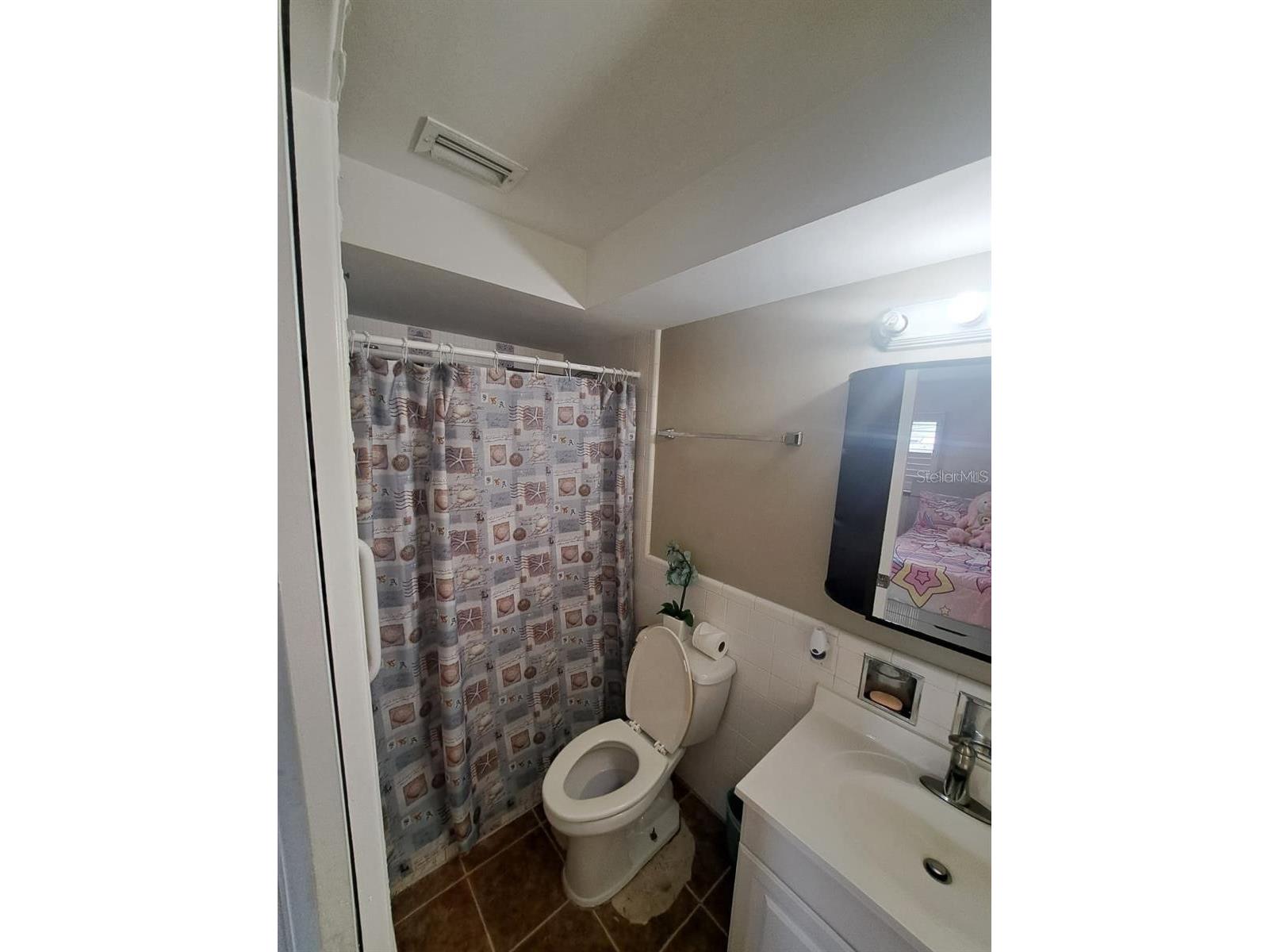 6463 1st Avenue N Saint Petersburg FL 33710 TB8452375 image25