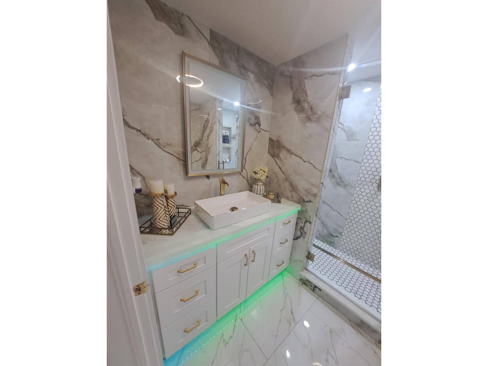 6463 1st Avenue N Saint Petersburg FL 33710 TB8452375 image6