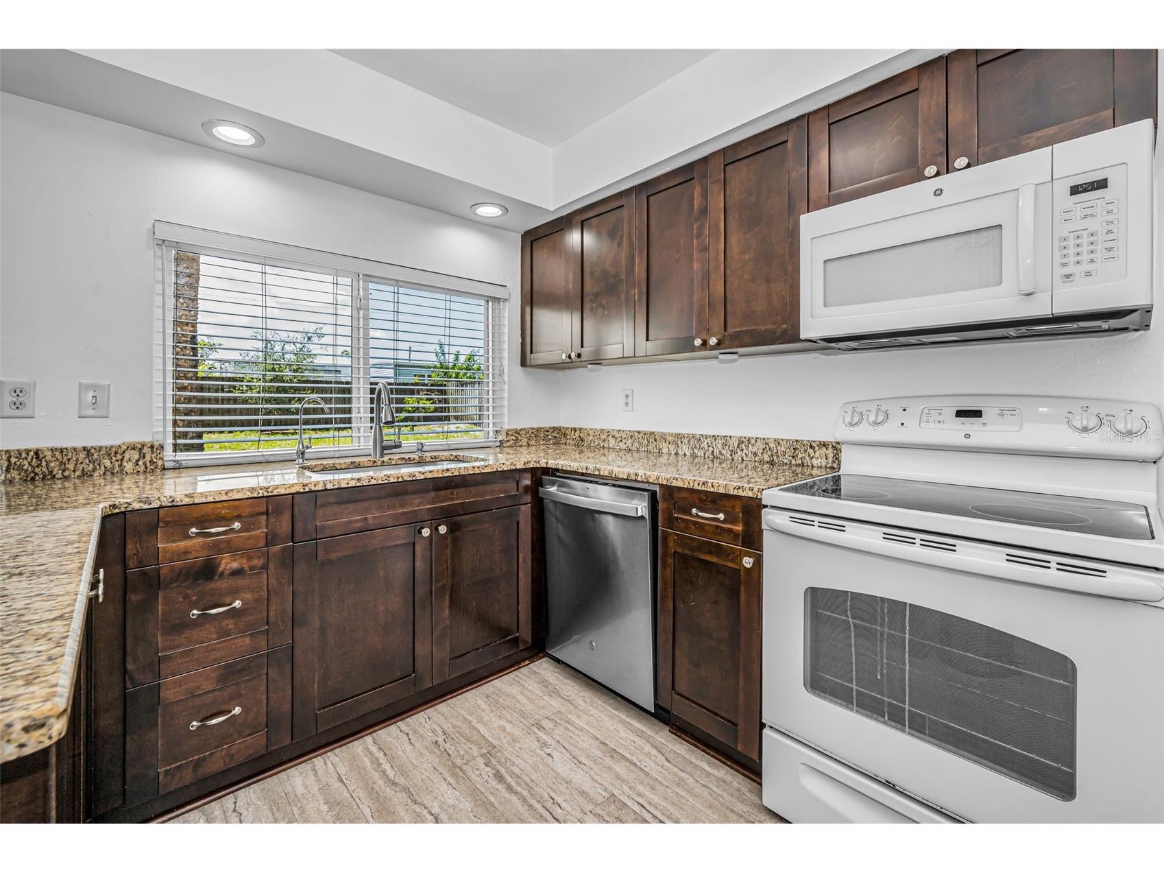 6464 107th Terrace N Pinellas Park FL 33782 TB8528378 image17