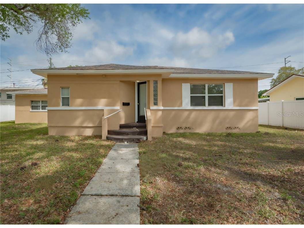 6465 1st Avenue S Saint Petersburg FL 33707 TB8445455 image2