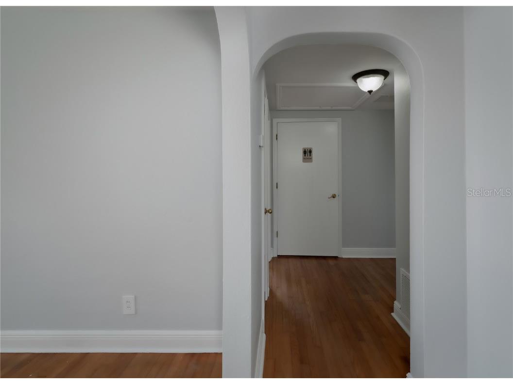 6465 1st Avenue S Saint Petersburg FL 33707 TB8445455 image22