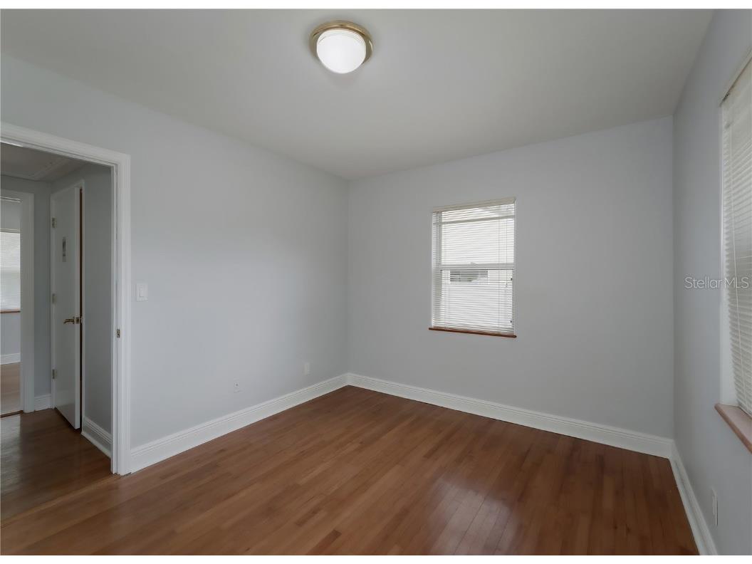 6465 1st Avenue S Saint Petersburg FL 33707 TB8445455 image29