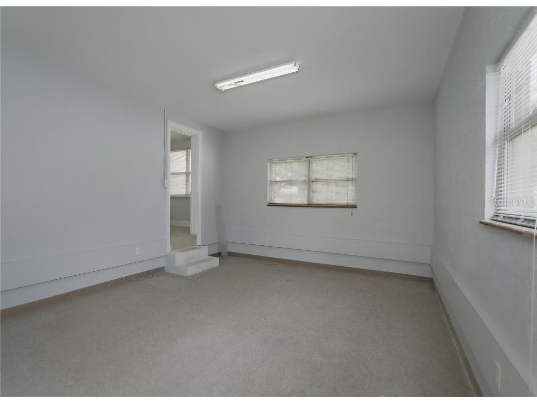 6465 1st Avenue S Saint Petersburg FL 33707 TB8445455 image41