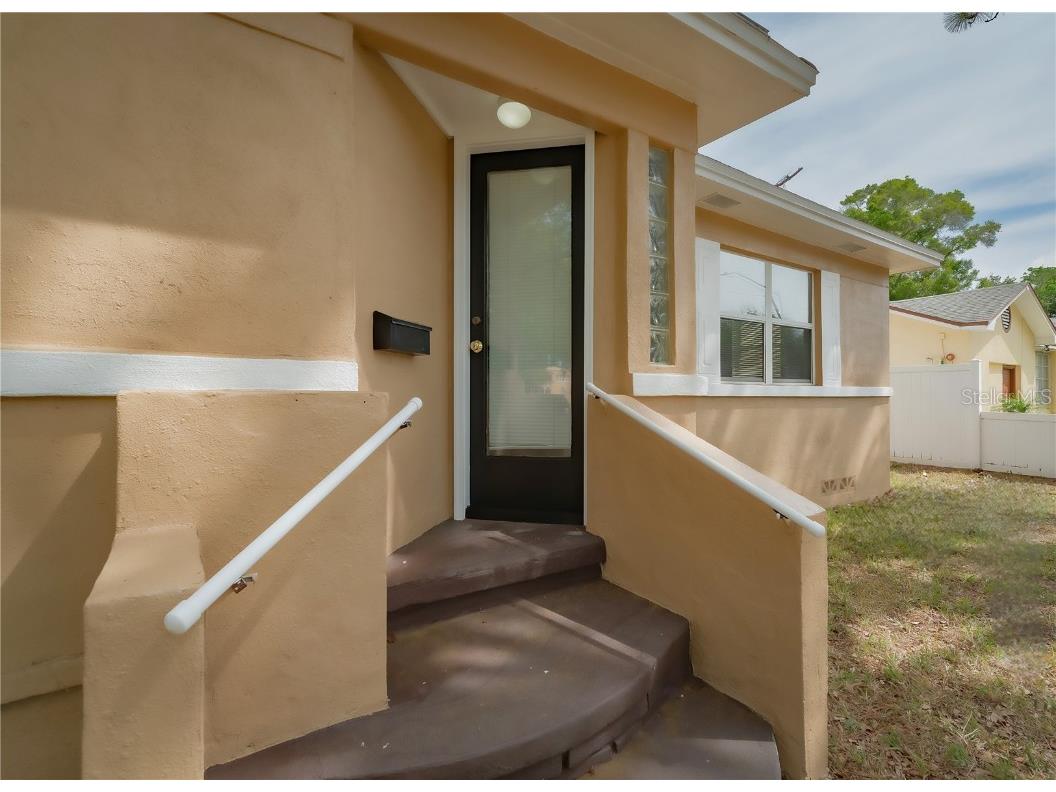 6465 1st Avenue S Saint Petersburg FL 33707 TB8445455 image7