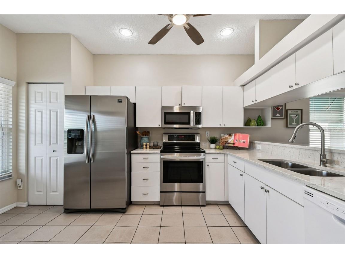 6465 99th Way N #17A Saint Petersburg FL 33708 - LONG BAYOU TB8435035 image13