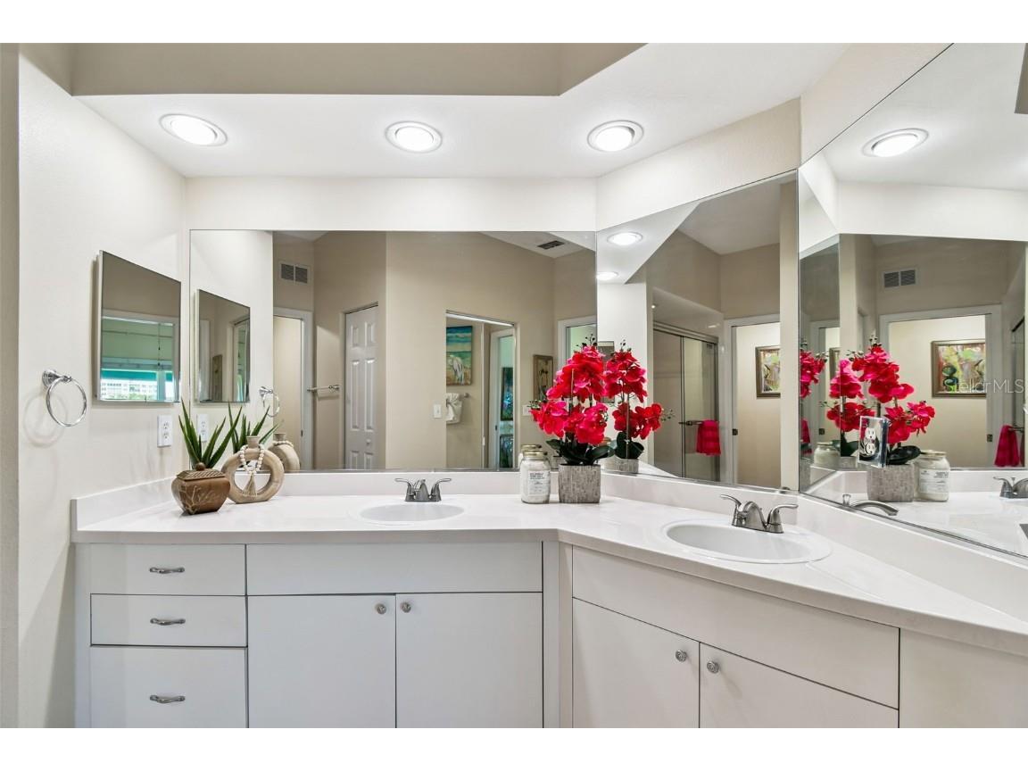 6465 99th Way N #17A Saint Petersburg FL 33708 - LONG BAYOU TB8435035 image42