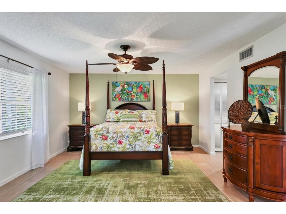 6465 Carrington Circle #44 Sarasota FL 34238 A4666966 image28