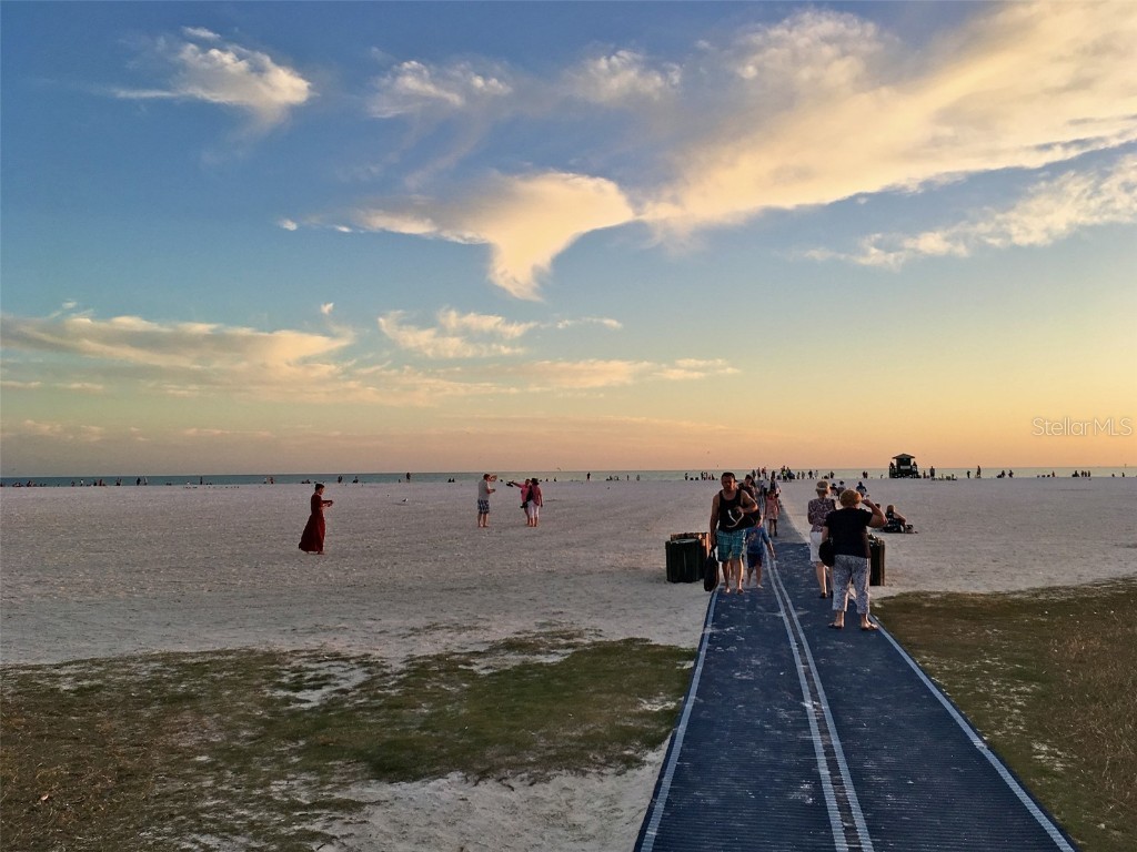 6465 Carrington Circle #44 Sarasota FL 34238 A4666966 image62