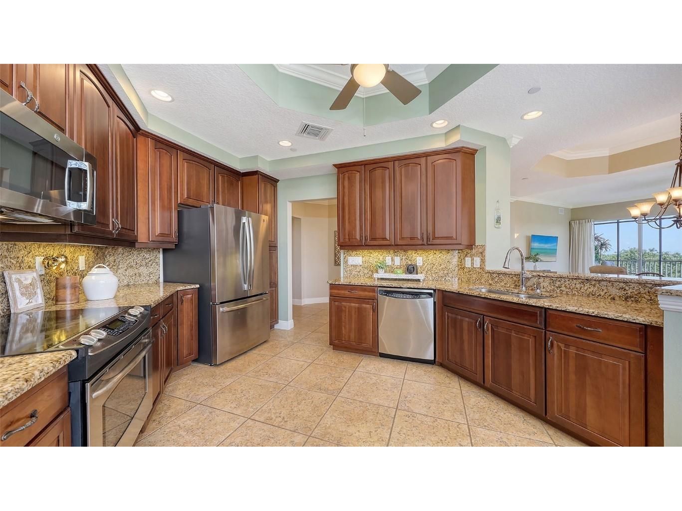 6465 Watercrest Way #404 Lakewood Ranch FL 34202 A4651472 image18